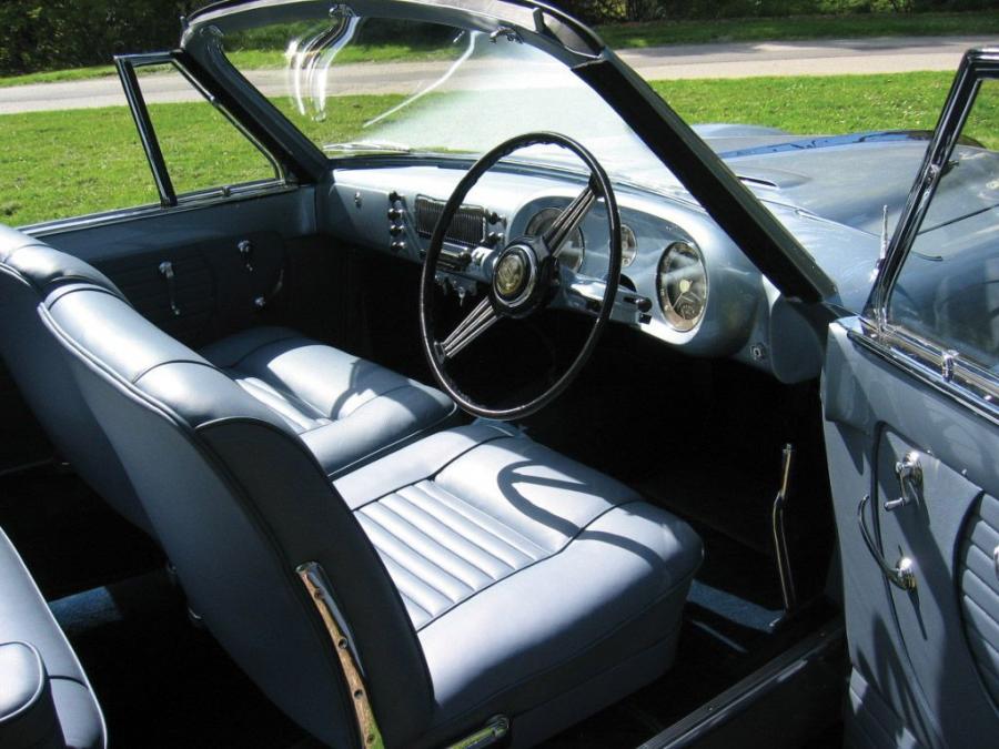 Интерьер Delahaye 235 Drophead Coupe par Letourneur & Marchand 1952 года  (фото 3 из 4)